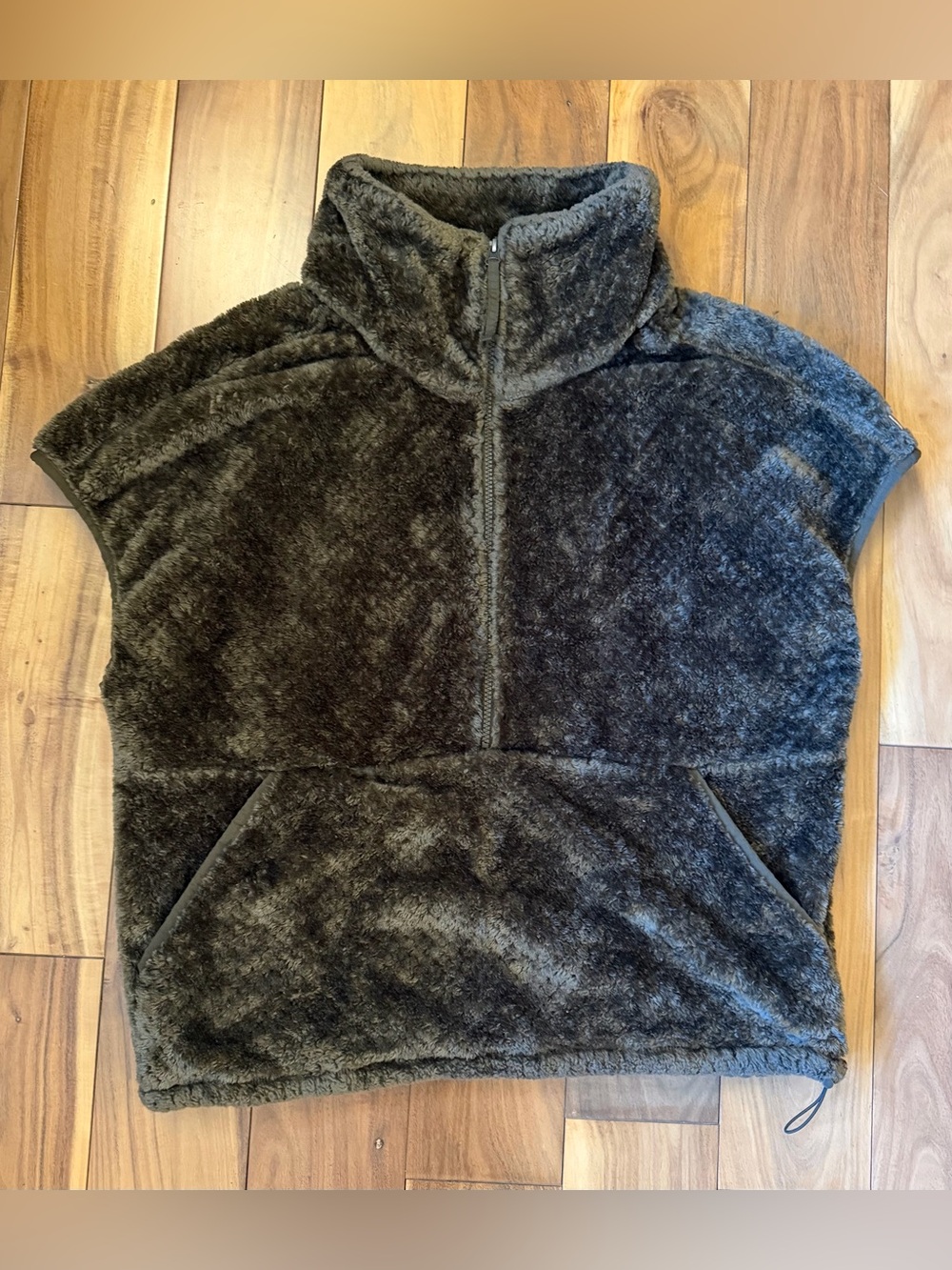Columbia Women's Sherpa Half-Zip Vest - chocolate brown